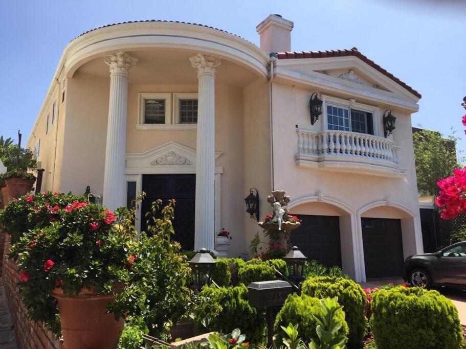 Entire Second Flr - Santa Monica Luxury Roman Villa لوس أنجلوس المظهر الخارجي الصورة
