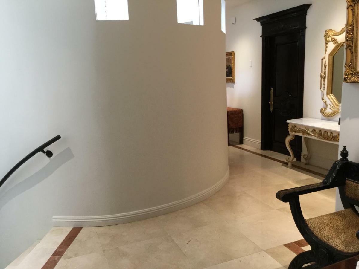 Entire Second Flr - Santa Monica Luxury Roman Villa لوس أنجلوس المظهر الخارجي الصورة