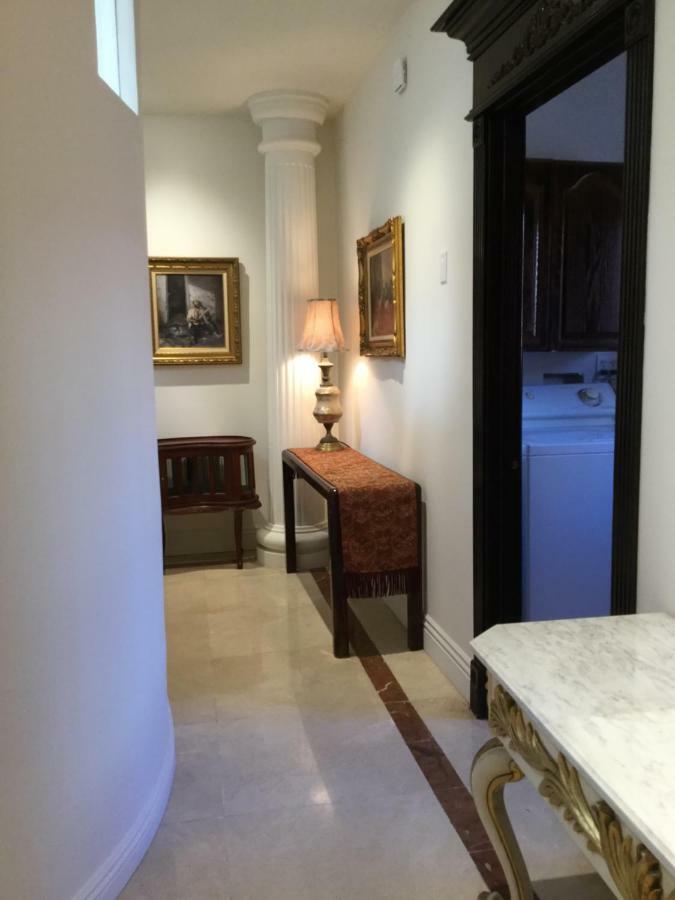 Entire Second Flr - Santa Monica Luxury Roman Villa لوس أنجلوس المظهر الخارجي الصورة
