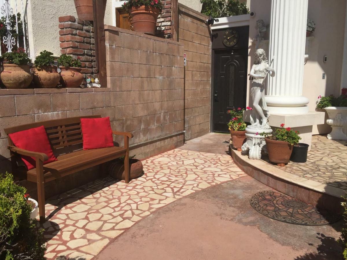 Entire Second Flr - Santa Monica Luxury Roman Villa لوس أنجلوس المظهر الخارجي الصورة