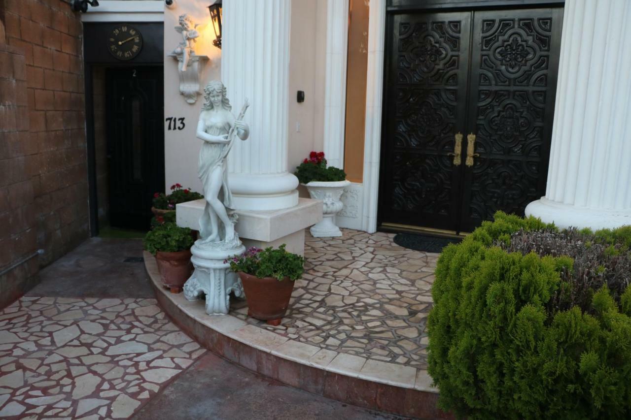 Entire Second Flr - Santa Monica Luxury Roman Villa لوس أنجلوس المظهر الخارجي الصورة