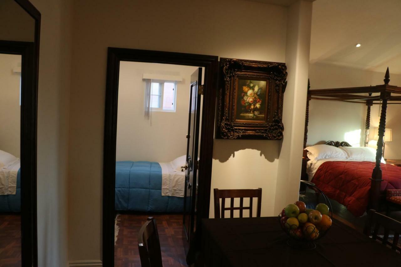 Entire Second Flr - Santa Monica Luxury Roman Villa لوس أنجلوس المظهر الخارجي الصورة