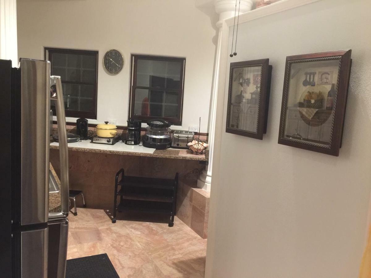 Entire Second Flr - Santa Monica Luxury Roman Villa لوس أنجلوس المظهر الخارجي الصورة